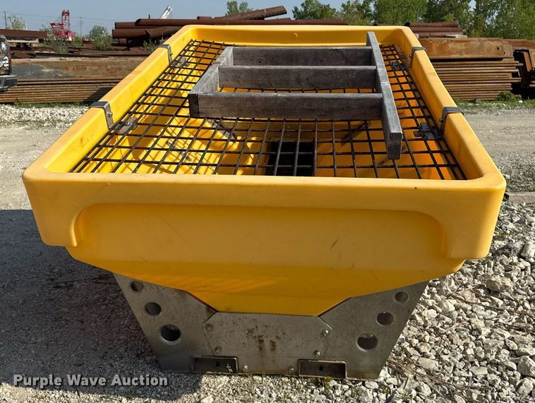 image for item EF2000 Snowex 10R-059633 spreader 