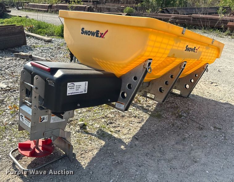 image for item EF2000 Snowex 10R-059633 spreader 