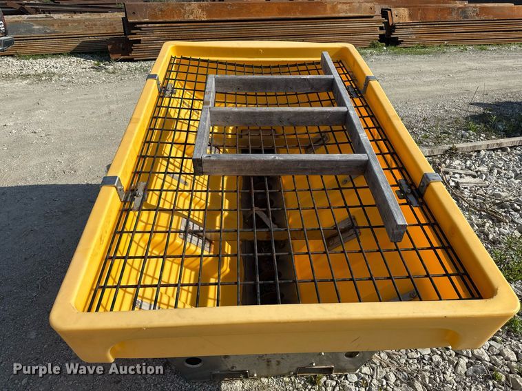 image for item EF2000 Snowex 10R-059633 spreader 