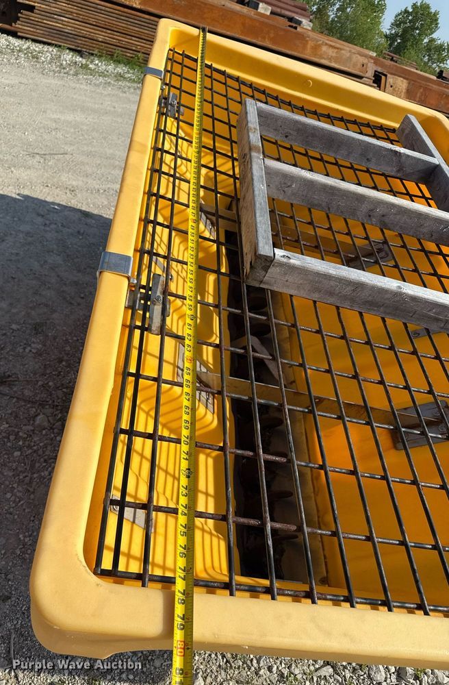 image for item EF2000 Snowex 10R-059633 spreader 