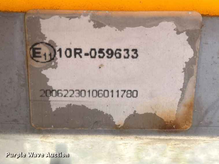 image for item EF2000 Snowex 10R-059633 spreader 