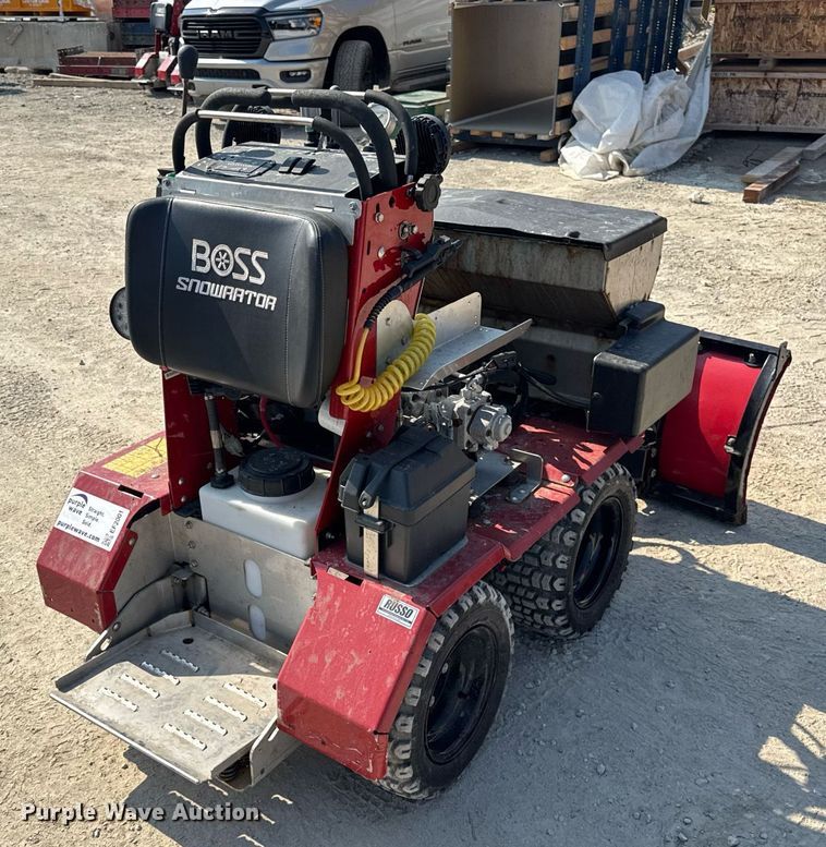 image for item EF2001 2020 Boss SNR24001 snow pusher