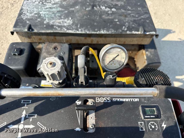 image for item EF2003 2020 Boss SNR24001 snow pusher