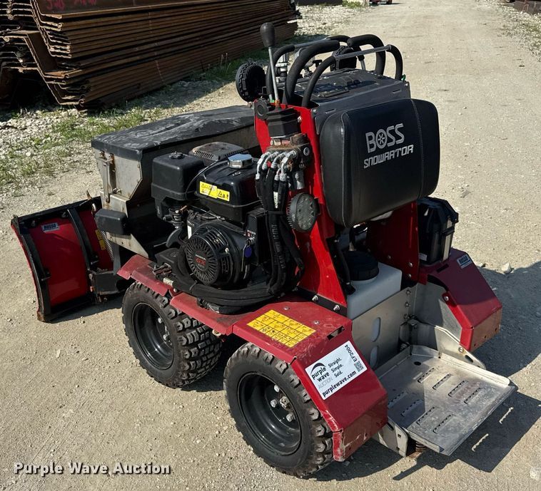 image for item EF2004 2020 Boss SNR24001 snow pusher
