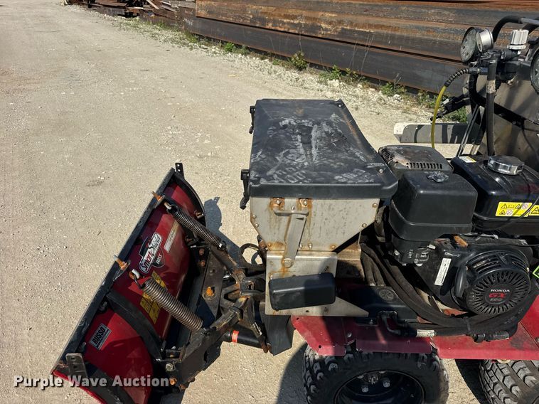 image for item EF2004 2020 Boss SNR24001 snow pusher