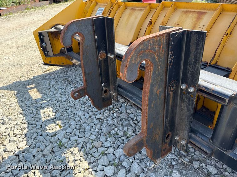 image for item EF2005 Arctic Sectional Sno-Pusher wheel loader snow pusher