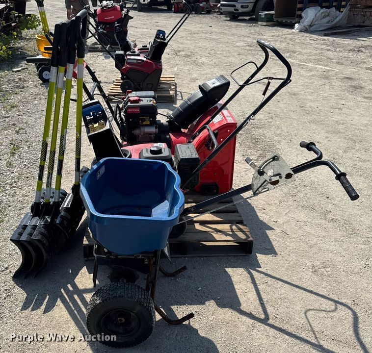 image for item EF2010 Lawn equipment