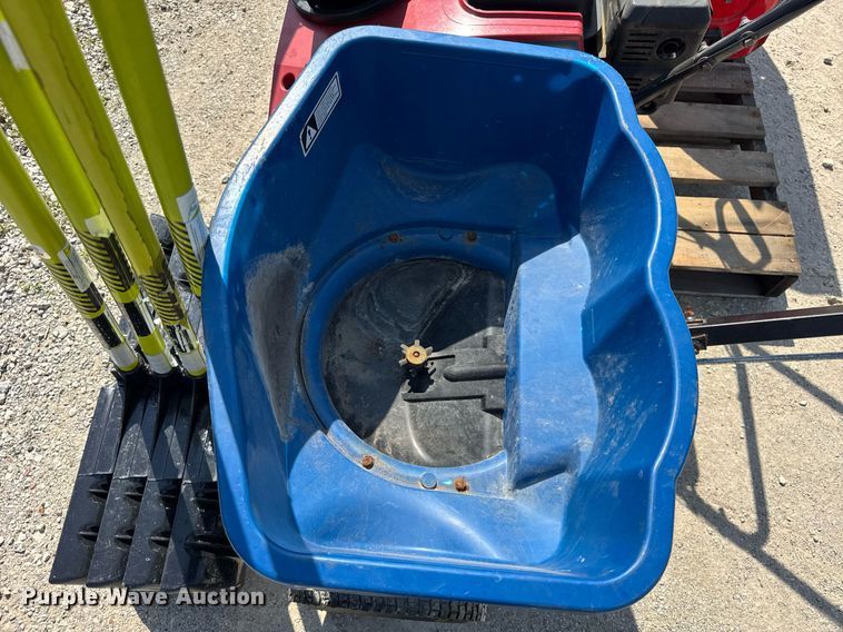 image for item EF2010 Lawn equipment