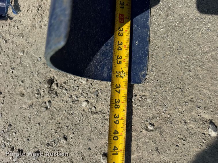 image for item EF2013 (7) chapin spreaders