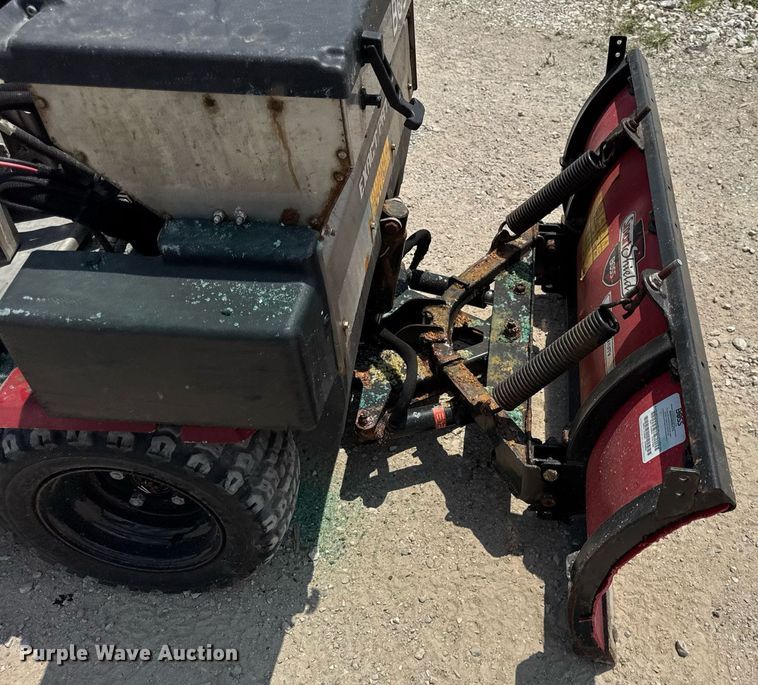 image for item EF2016 2020 Boss SNR24001 snow pusher