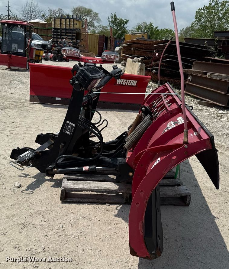 image for item EF2018 Boss STB03167 snow plow