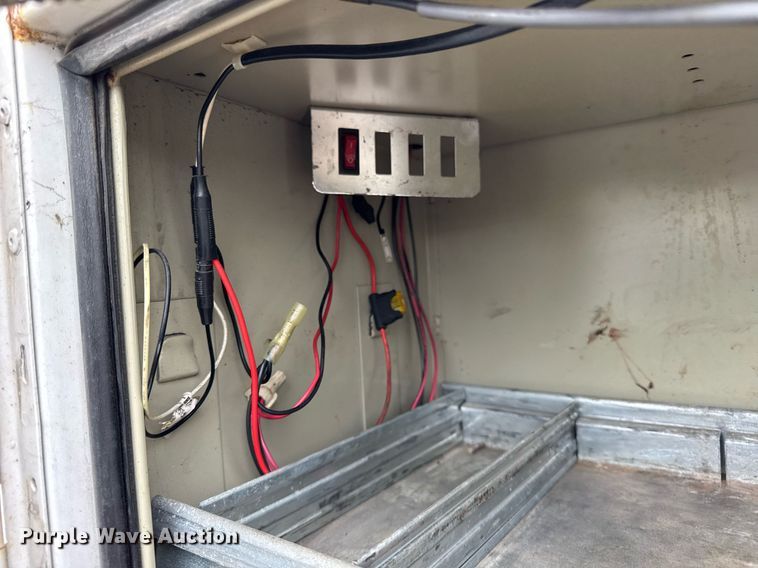 image for item EF2032 2018 Chevrolet Silverado 3500HD Crew Cab utility bed pickup truck