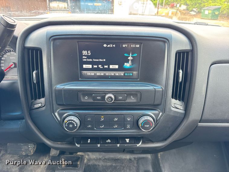 image for item EF2032 2018 Chevrolet Silverado 3500HD Crew Cab utility bed pickup truck