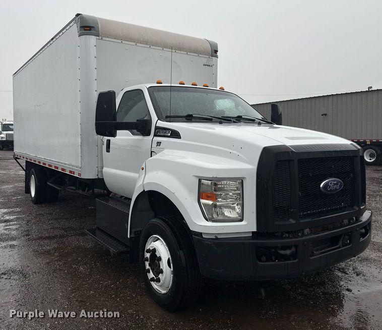 image for item EG5726 2016 Ford F650 Super Duty box truck