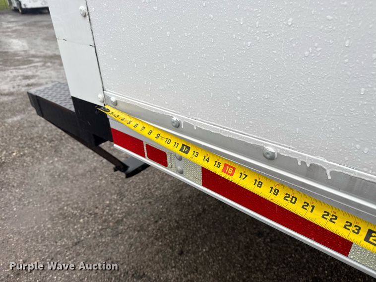 image for item EG5726 2016 Ford F650 Super Duty box truck