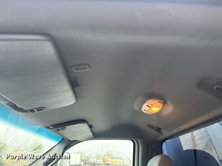 image for item EG5726 2016 Ford F650 Super Duty box truck