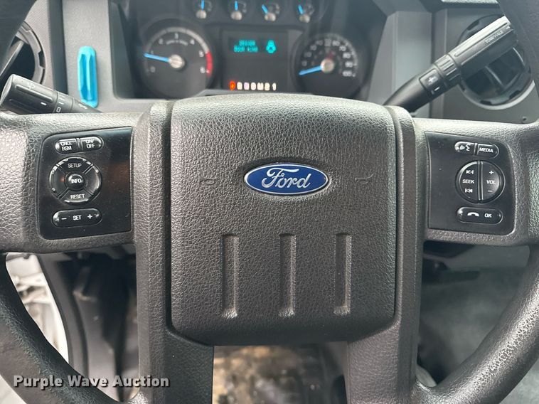 image for item EG5726 2016 Ford F650 Super Duty box truck