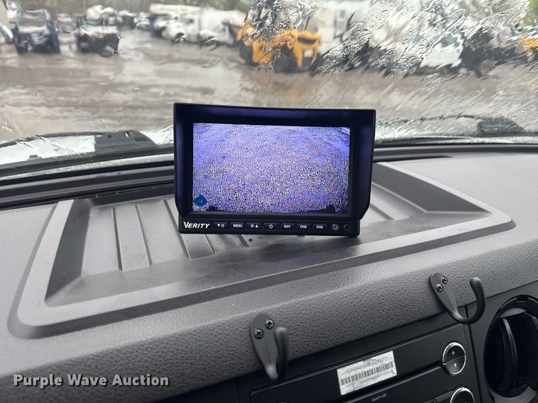 image for item EG5726 2016 Ford F650 Super Duty box truck