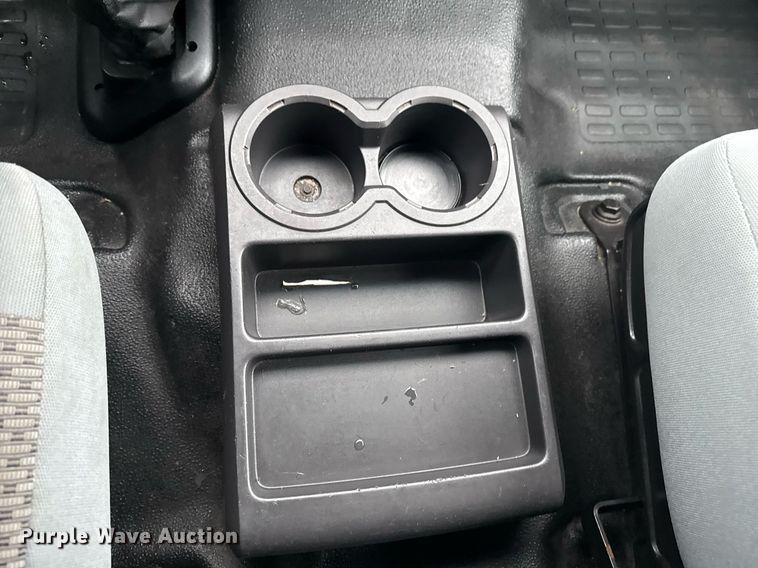 image for item EG5726 2016 Ford F650 Super Duty box truck