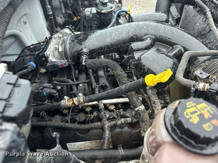 image for item EG5726 2016 Ford F650 Super Duty box truck