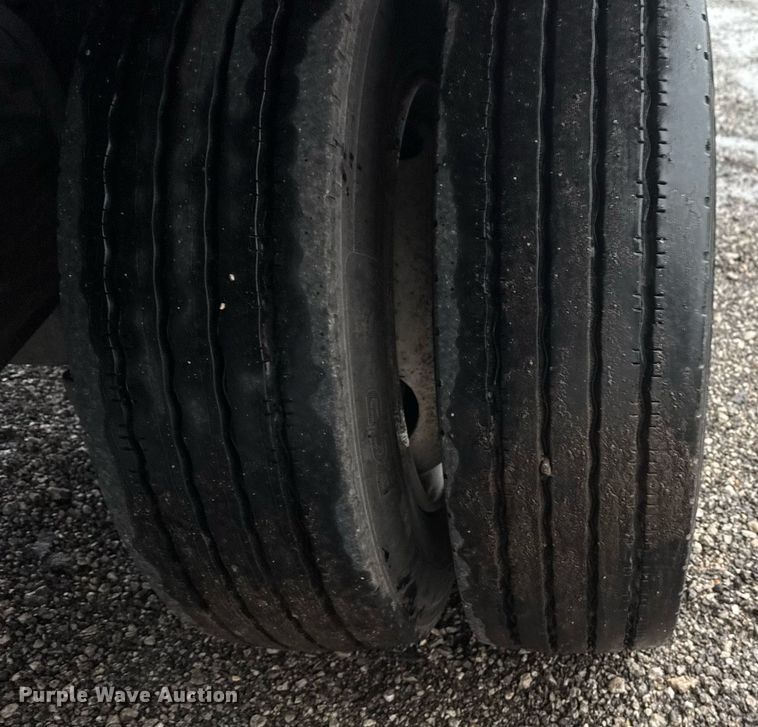 image for item EG5726 2016 Ford F650 Super Duty box truck