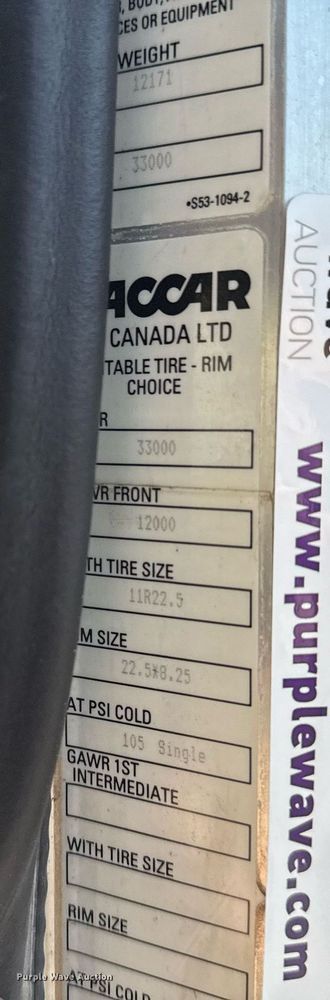 image for item EG5736 2007 Peterbilt 335 flatbed truck