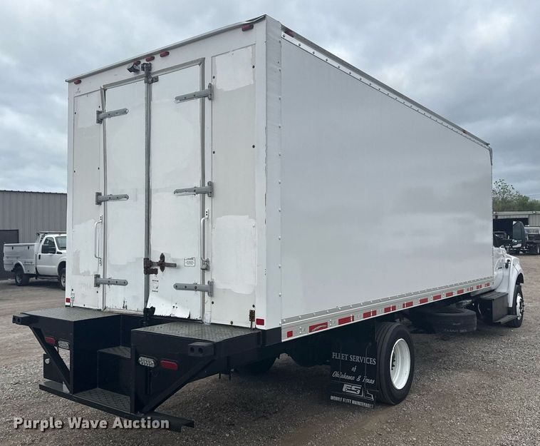 image for item EG5775 2017 Ford F650 Super Duty box truck