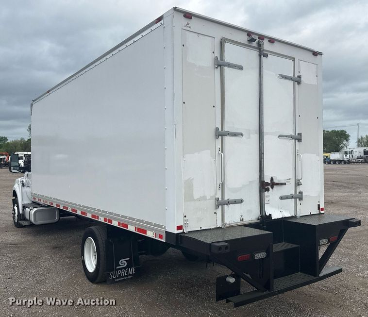 image for item EG5775 2017 Ford F650 Super Duty box truck