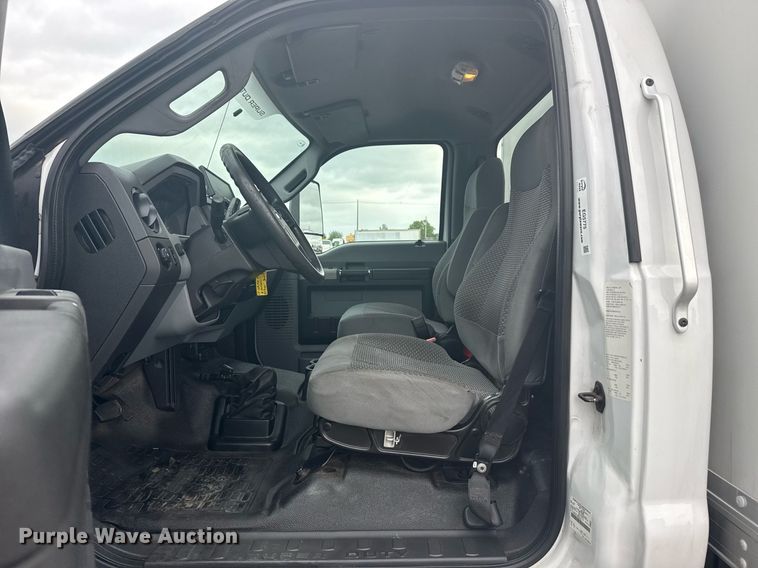 image for item EG5775 2017 Ford F650 Super Duty box truck