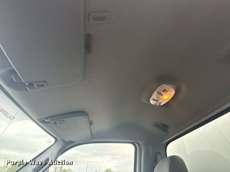 image for item EG5775 2017 Ford F650 Super Duty box truck