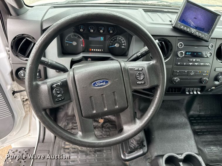 image for item EG5775 2017 Ford F650 Super Duty box truck