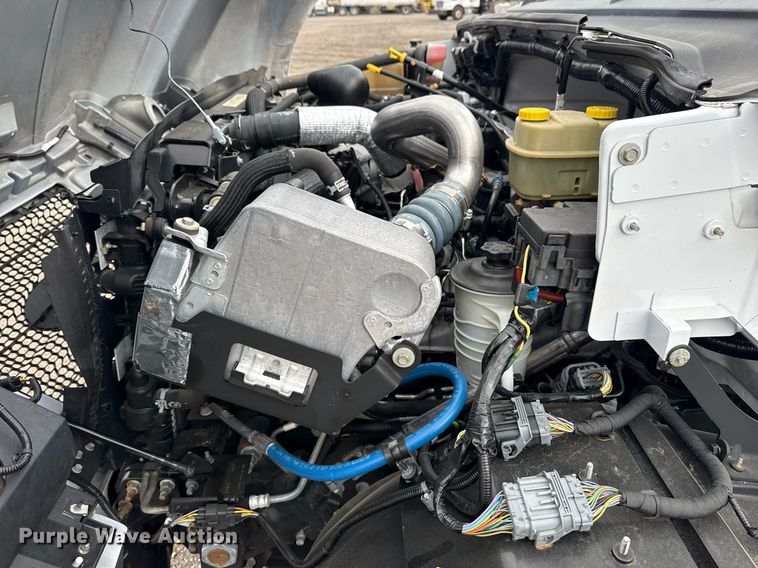 image for item EG5775 2017 Ford F650 Super Duty box truck