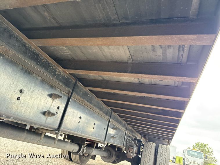 image for item EG5775 2017 Ford F650 Super Duty box truck