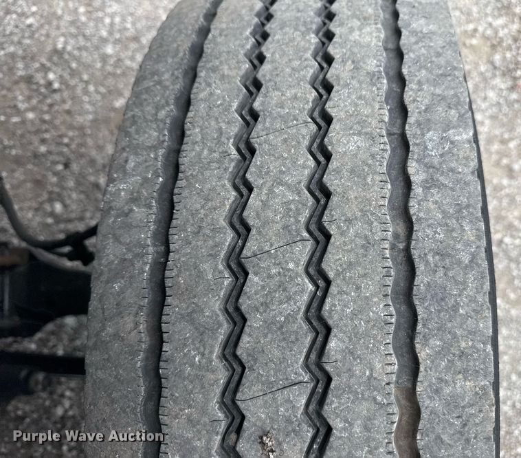 image for item EG5775 2017 Ford F650 Super Duty box truck