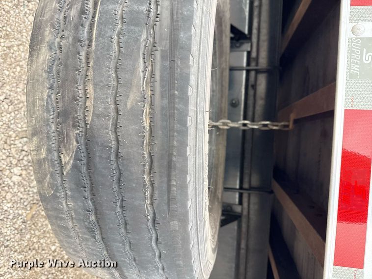 image for item EG5775 2017 Ford F650 Super Duty box truck