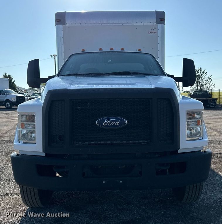 image for item EG5833 2016 Ford F650 Super Duty box truck