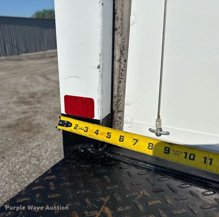 image for item EG5833 2016 Ford F650 Super Duty box truck