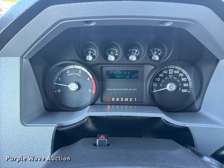 image for item EG5833 2016 Ford F650 Super Duty box truck