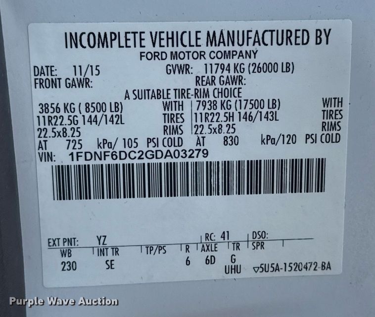 image for item EG5833 2016 Ford F650 Super Duty box truck