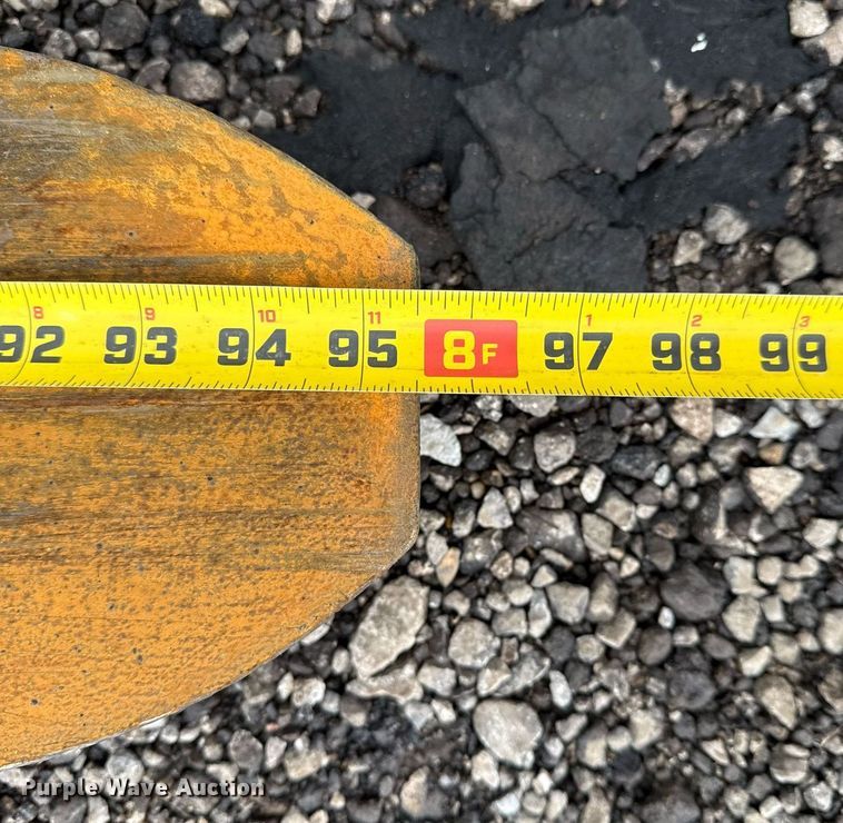 image for item EG5861 1999 Komatsu FD 135-6 forklift