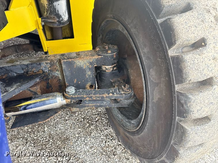 image for item EG5861 1999 Komatsu FD 135-6 forklift