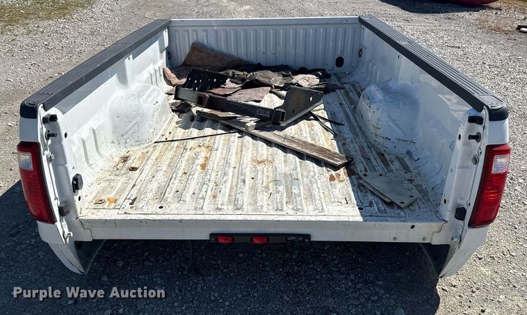image for item EG5870 Pickup truck bed