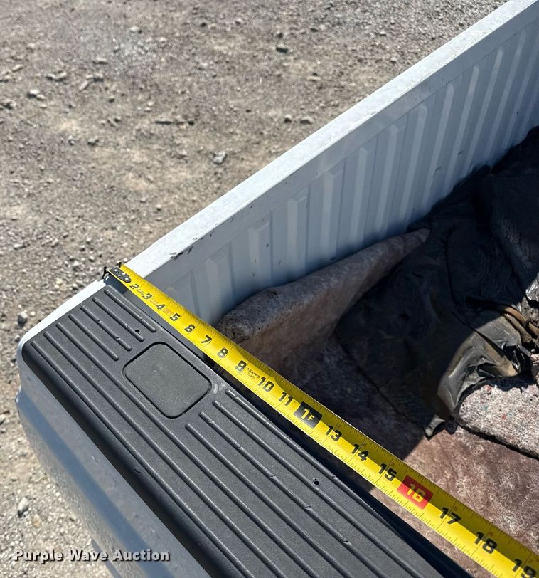 image for item EG5870 Pickup truck bed