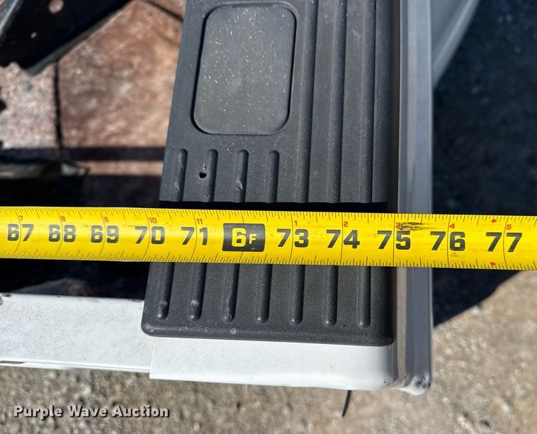 image for item EG5870 Pickup truck bed