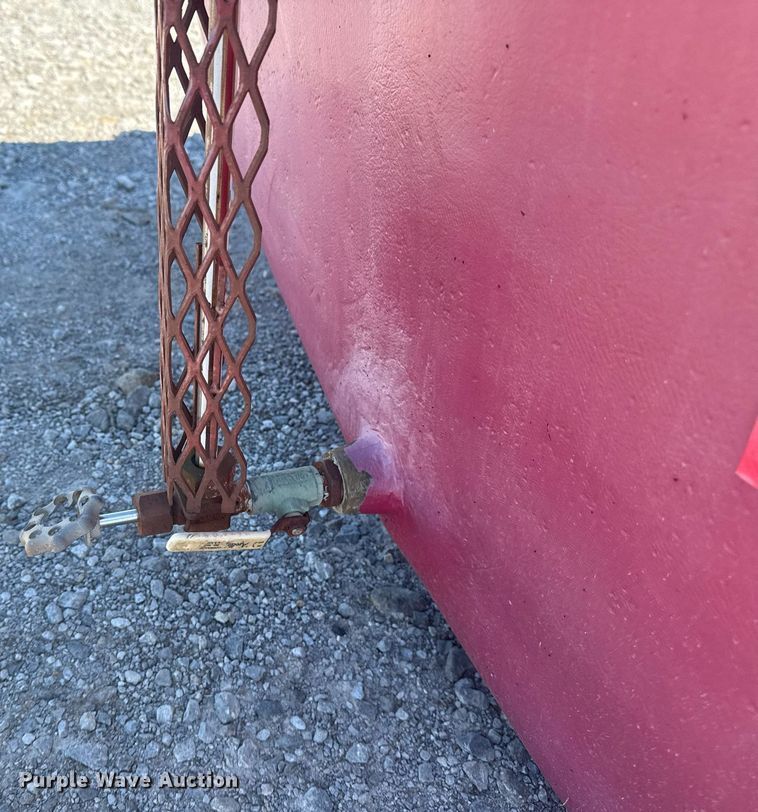 image for item EG5873 Tank bed