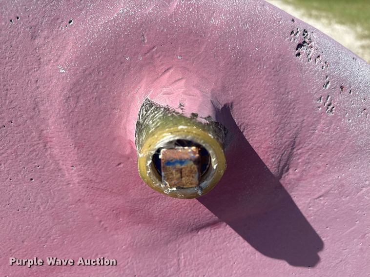 image for item EG5873 Tank bed