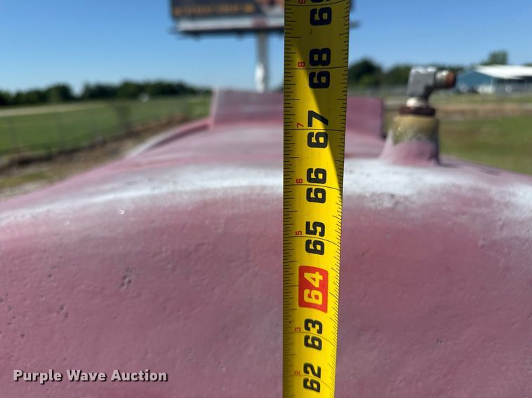 image for item EG5873 Tank bed