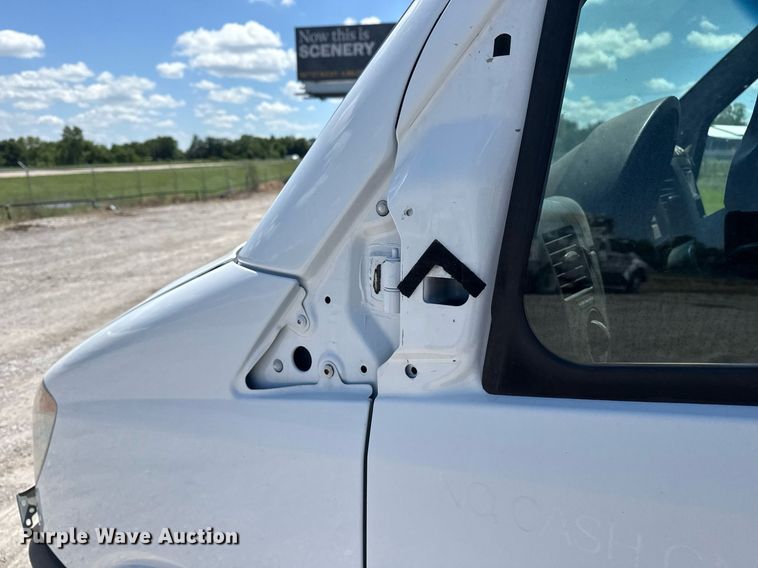 image for item EG5877 2011 Mercedes-Benz Sprinter 2500 delivery van