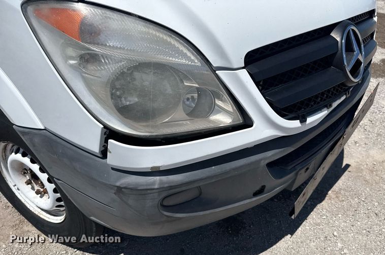 image for item EG5877 2011 Mercedes-Benz Sprinter 2500 delivery van