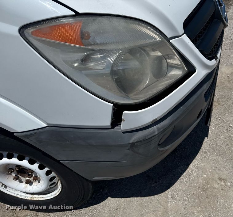 image for item EG5877 2011 Mercedes-Benz Sprinter 2500 delivery van